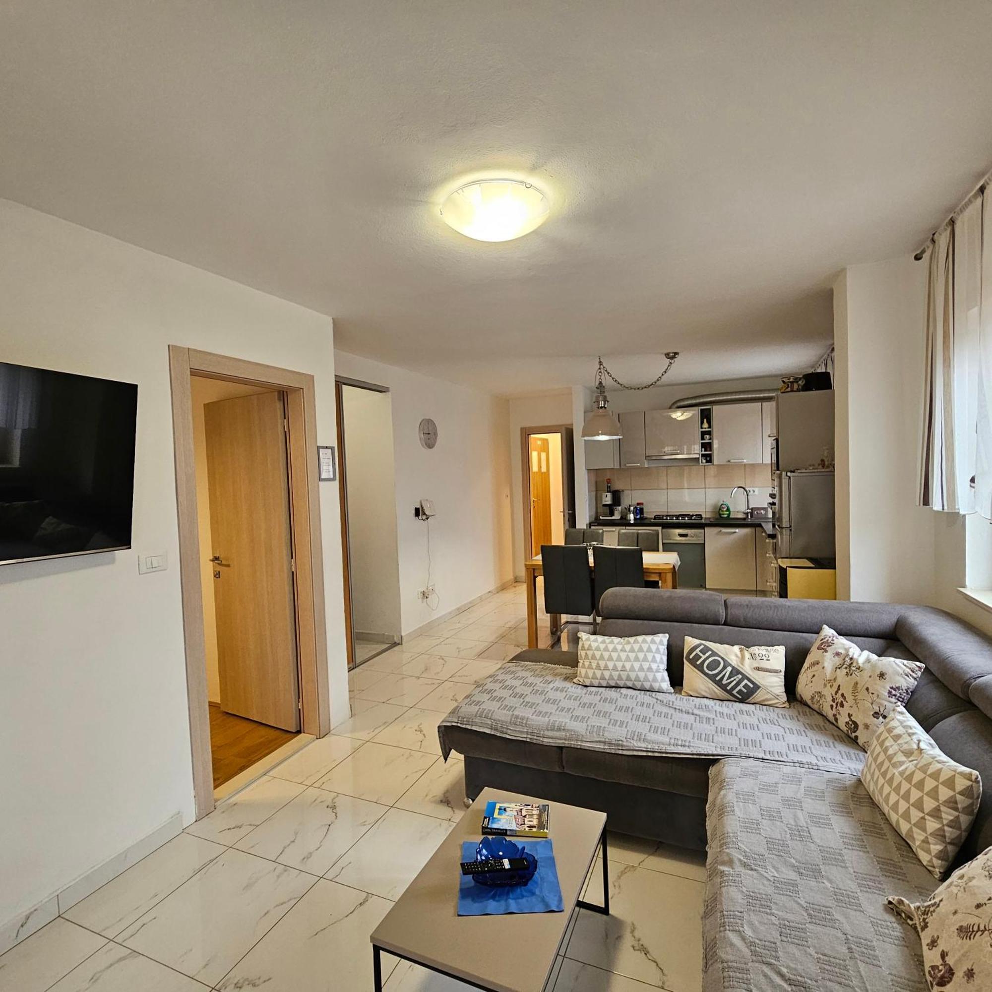 Lovro #1 & #2 Apartments Cres Exterior photo